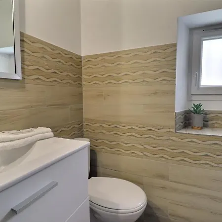 Les Du Pont - Lit Double - Wifi - Inclus - 2